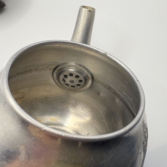 Silver Teapot with Black Handle 1951 Antique Aluminum - Picture 8 of 11